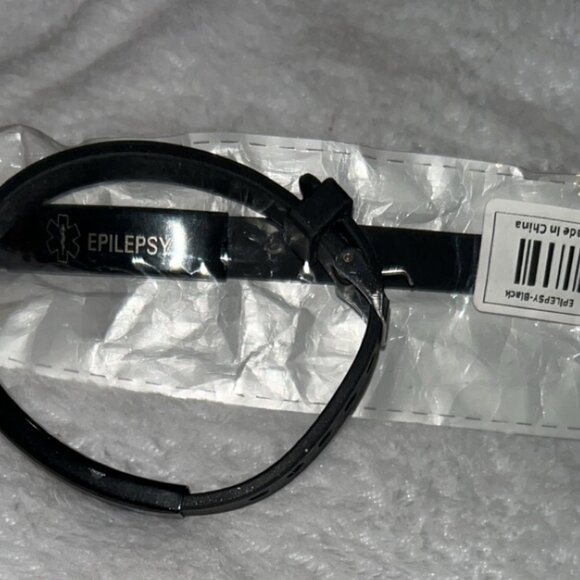 Black Silicone Star Of Lifen Epileptic Bracelet NWT - Picture 3 of 4